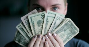 Rahasia Mendapatkan Uang 100 Juta Pertama dalam Hidup Anda
